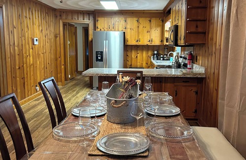 Rocky Mount Casa | The Perfect Retreat