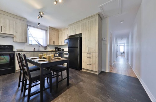 St. Jerome Apartamento | The right door. 2 bedroom cozy apartment in the middle of Saint-Jérôme