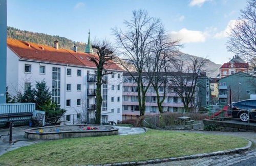 Bergen City Centre Apartamento | The perfect weekend travel apt W/bike rental