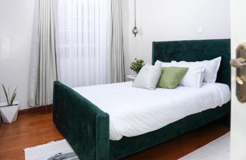 Naivasha Apartamento | The Petal Pouch