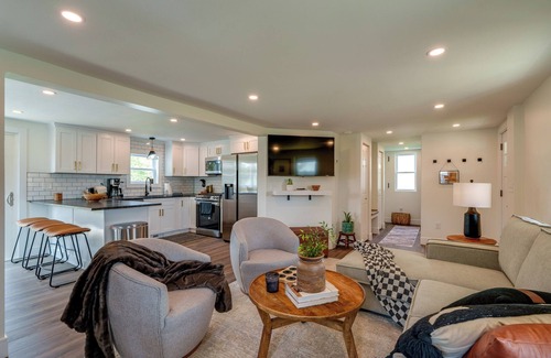 Refton Casa | The Petite Retreat Discover the charm of Lancaster County