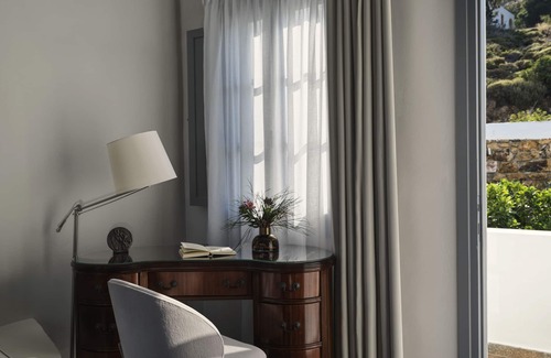 Grikos Apartamento | The Petra, Small Luxury Hotels of the World