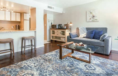 Arcadia Apartamento | The Phoenix Nest at Arcadia, Hidden Gem: Multi $ Hood in Arcadia