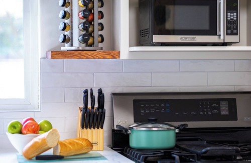 Alhambra Casa | The Phoenix Stay – Cozy 3BR Retreat with AC & WiFi in the Heart of Phoenix!