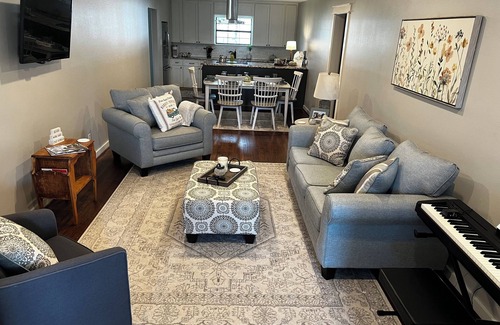 Bellville Casa | The Piano House, 613 S. Charles St, Bellville, Tx 77418