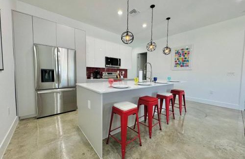 East Naples Casa | The Pickleball Haven of Naples - Scarlet Dream
