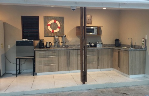 Marie Pampoen Cama Y Desayuno | The Pier Beach Inn & Suites