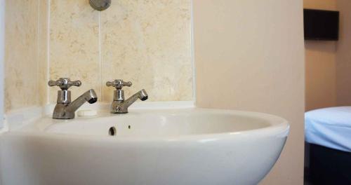 Eastbourne City Centre Hotel | The Pier Hotel