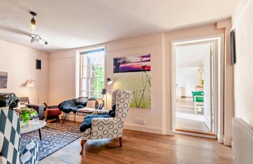 Deal Casa | The Pilot
