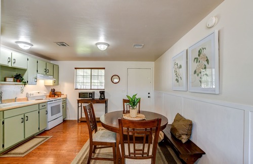 Diamond Valley Cabaña | The Pine Cottage🌲Family Friendly w/VIEWS!