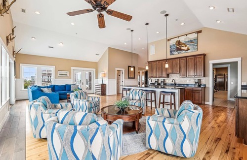 Pine Island Casa | The Pine Island Lodge-- Spectacular 28 BR Oceanfront in Corolla