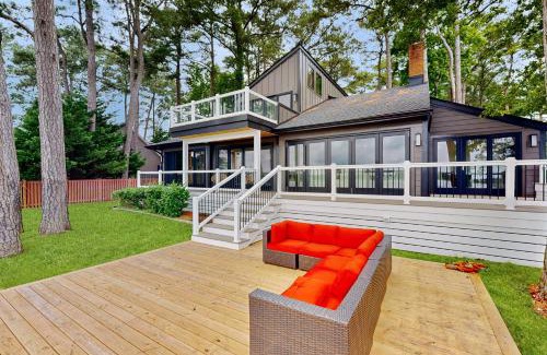 Keen-Wik On the Bay Casa | The Pinecone