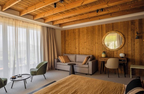 Bran Hotel | The Pines Bucegi Lodge