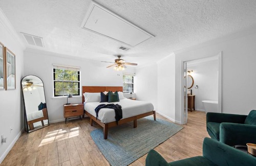 Oak Ridge North Casa | The Pines I Sleeps 12 I Private Pool I Patio & BBQ