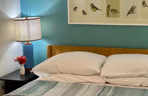 Grass Valley Hotel | The Pines Inn and Cottages