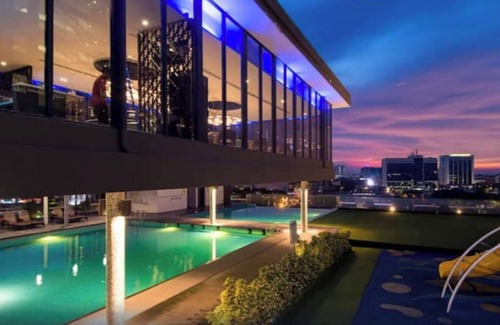 Kampung Morten Apartamento | The Pines - Riverside Majesty 8