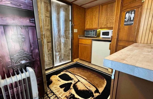 Kemah Casa | The Pirate Paradise Boat