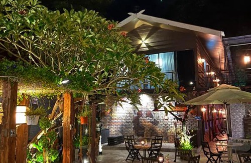 Pantai Tengah Casa | The Pirathouse