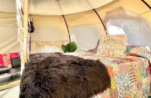 Rogersville Otro | The Pisces-a stargazing, luxury glamping tent