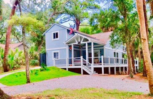 Blue Heron Lake Casa | The Pittstop on Fripp- 4 Bed/3Bath Fully Renovated