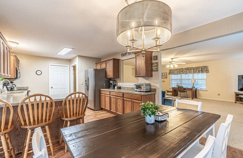 Eatonton Casa | The Place to Be: Lakefront, Hot Tub, Game Room