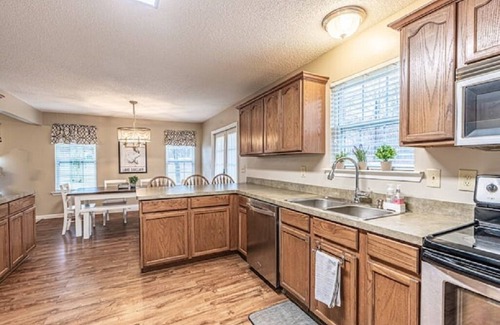 Eatonton Casa | The Place to Be: Lakefront, Hot Tub, Game Room