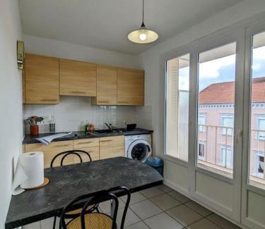 Roanne Apartamento | The place to be, parking gratuit
