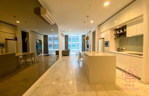 Golden Triangle Apartamento | The Platinum Suites