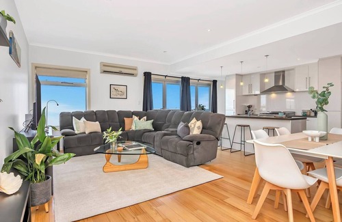 West Beach Casa | The Plovers Nest Seaside Horizons in West Beach