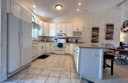 Osage Beach Casa | The Pointe at Lazy Days