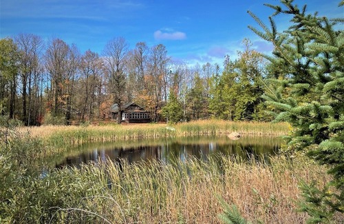 Glidden Cabina | The Pond Cabin | 2 Bed, 1 Bath