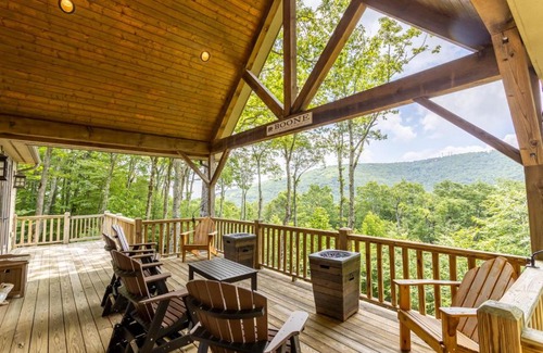 Boone Casa | The Ponderosa