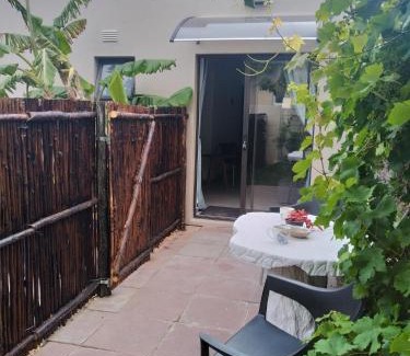 Fish Hoek Apartamento | The Pool Cottage