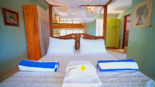 Diani Beach Apartamento | The Pool House & The Colobus House, Bella Seaview, Diani Beach, Kenya