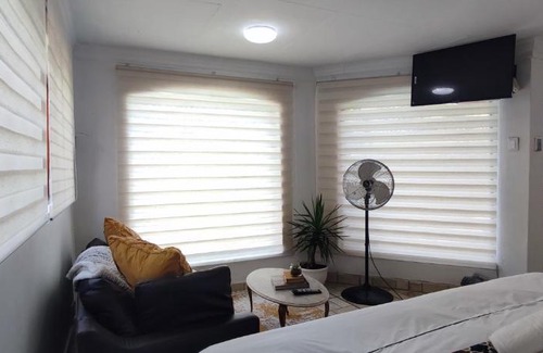 Germiston Apartamento | The Pool house