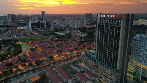 Tanjong Bidara Apartamento | The Pool Suite Premium Room-Jonker