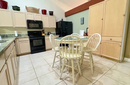 Port Saint Lucie Casa | The Poolside Escape (Near Beaches)