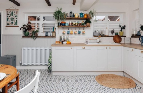 Henley-on-Thames Casa | The Poppies - From 150 Per Night