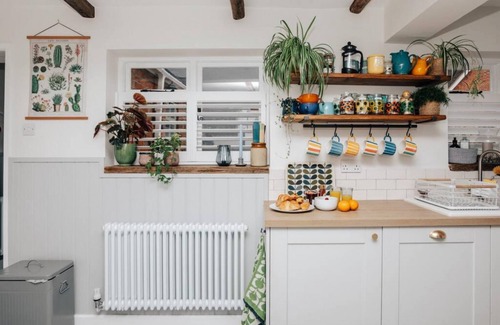 Henley-on-Thames Casa | The Poppies - From 150 Per Night