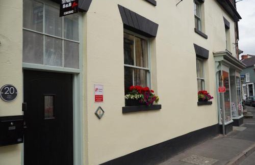 Bishops Castle Casa | The Poppy House