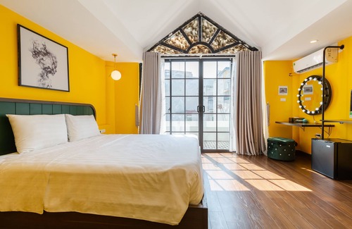 Hai Ba Trung Hotel | The Poppy Villa & Hotel
