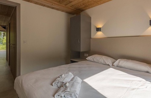 Conjux Casa | THE PORT CHALET - SPOUSE