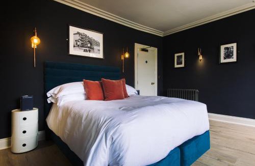 Oxford Hotel | The Porterhouse grill & rooms