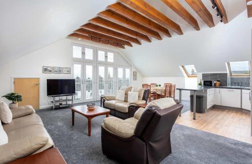 Troon Apartamento | The Portland Penthouse - Donnini Apartments
