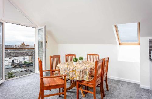 Troon Apartamento | The Portland Penthouse - Donnini Apartments