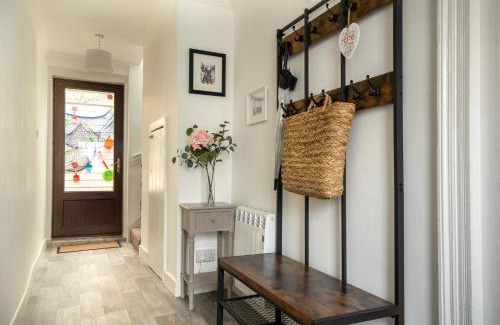 Portpatrick Casa | The Portpatrick Pad - A cosy 3 bed cottage, w. sea views & garden office