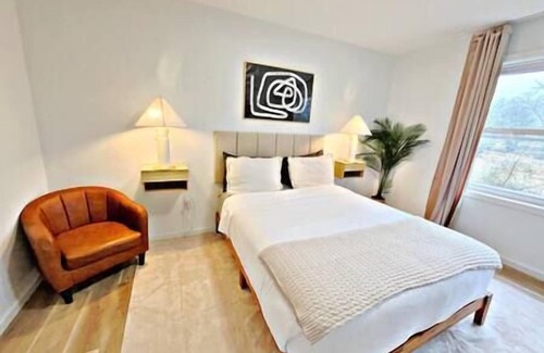 South Plainfield Casa | The Posh Living Experience