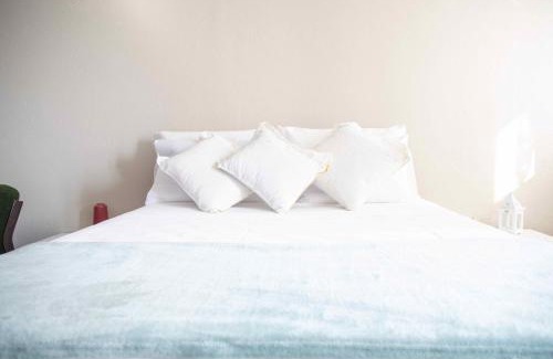 Fiumelatte Apartamento | The POSTCARD by Design Studio