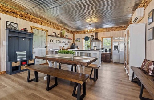 Valley Head Casa | The Prairie House Retreat