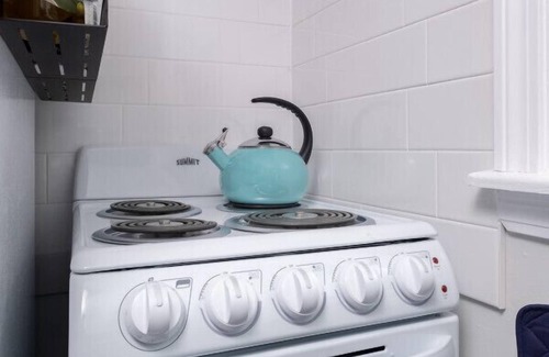 Old Mystic Apartamento | The Pratt Studio · Near Mystic, Casinos + USCGA